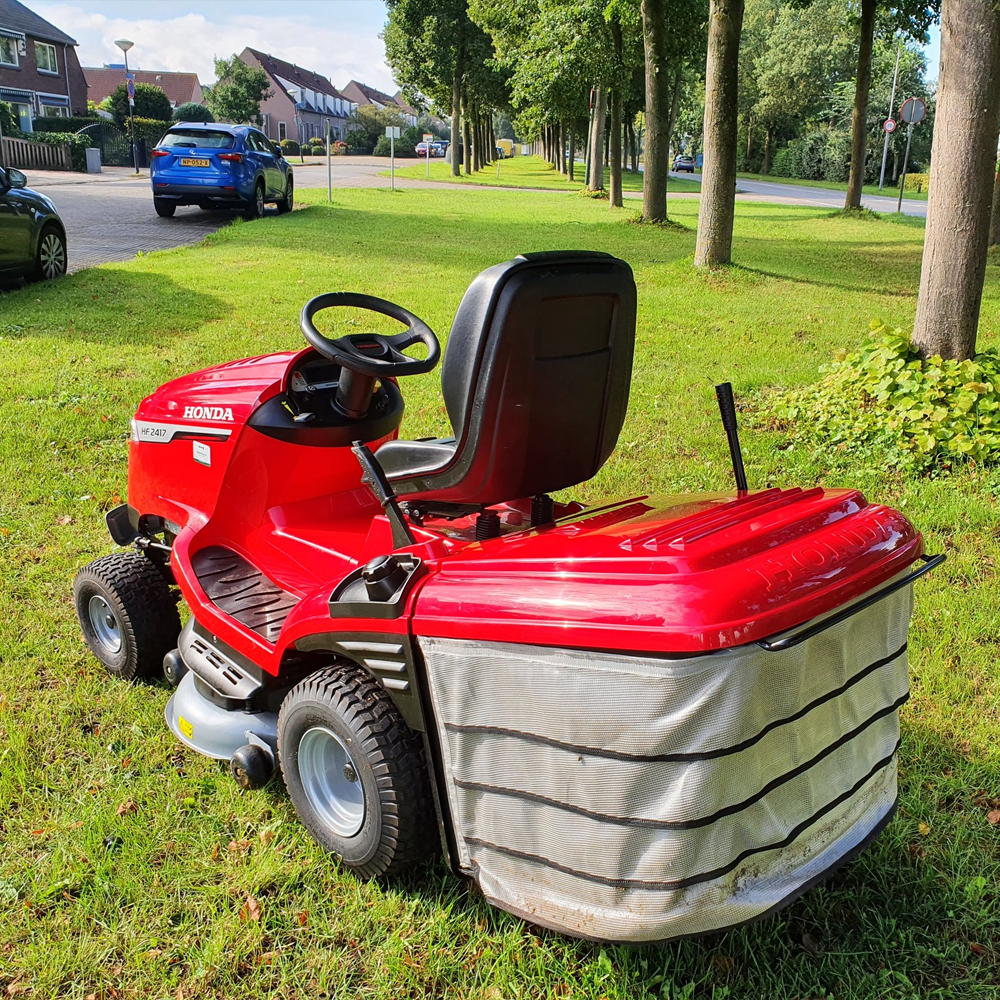 Honda HF 2417 HBE Çim Biçme Traktörü 1-3